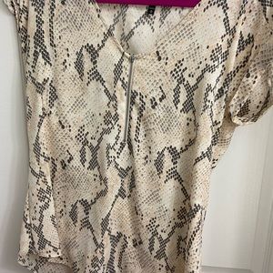 Express short sleeve blouse